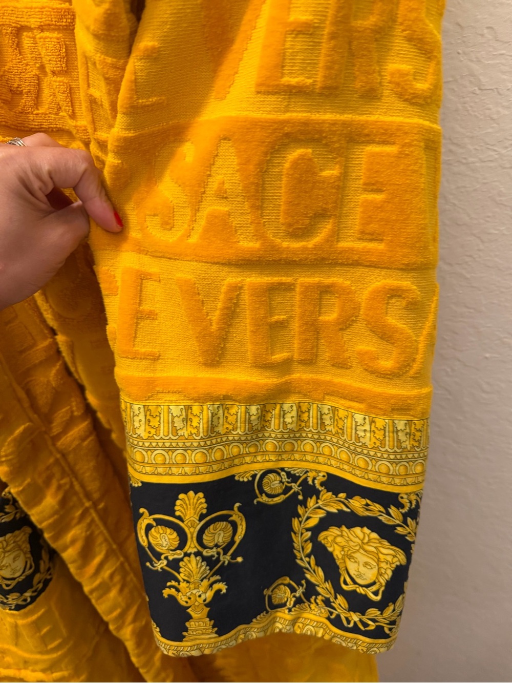 Versace Robe Size XL - Picture 6 of 13